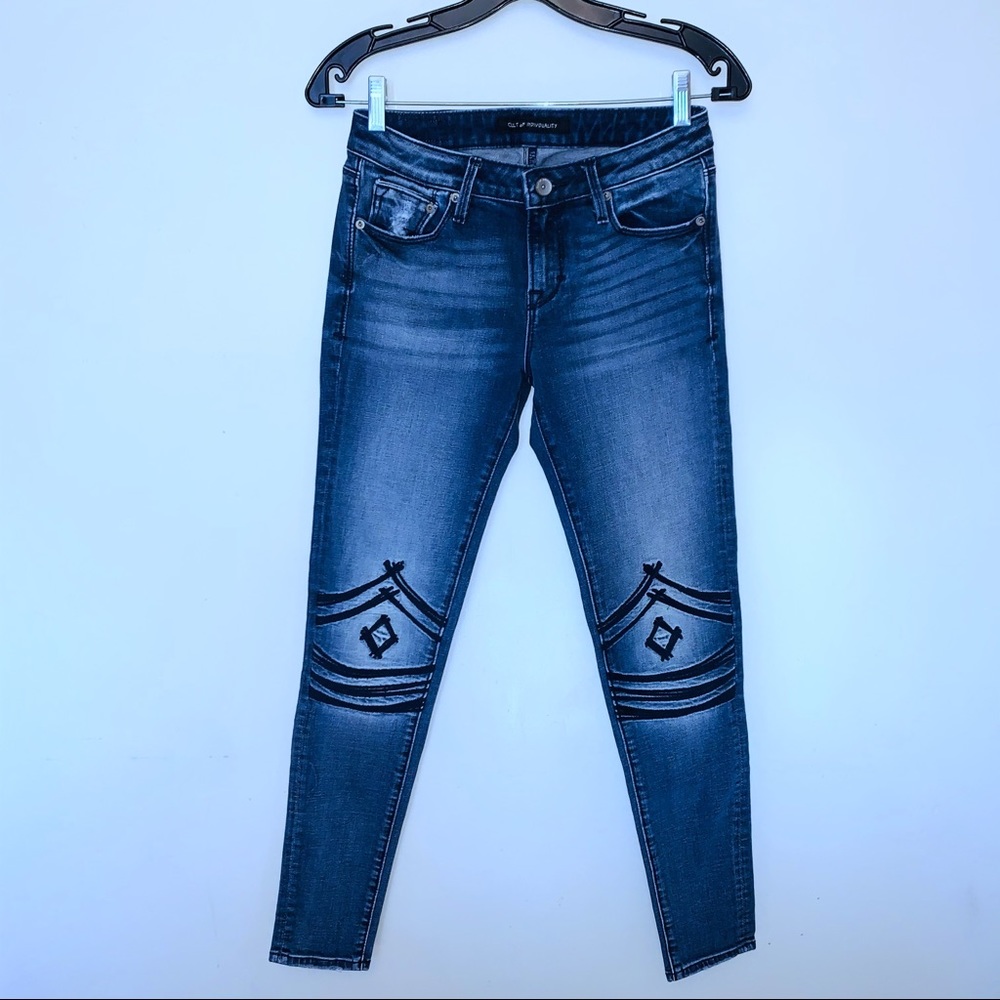 EUC Cult of Individuality Zen Midrise Embroidered Jean size 25